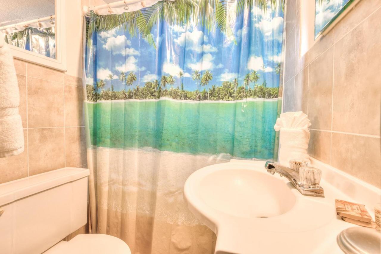 Tropic Terrace #16 - Beachfront Rental Apts St. Pete Beach Zewnętrze zdjęcie