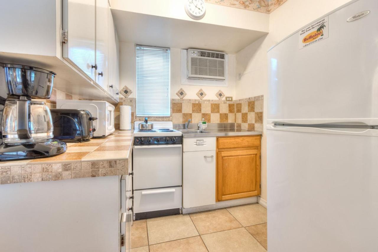 Tropic Terrace #16 - Beachfront Rental Apts St. Pete Beach Zewnętrze zdjęcie