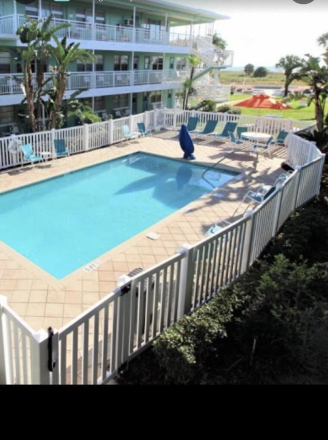 Tropic Terrace #16 - Beachfront Rental Apts St. Pete Beach Pokój zdjęcie